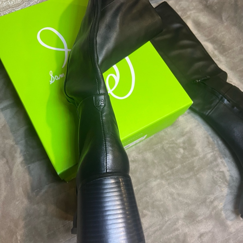 Sam Edelman Black Ankle Boots with Chunky Block Heel and Smooth Finish size 8 - Picture 4 of 10